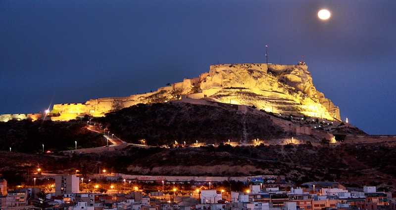 Castillo Santa Barbara Alicante from In The Sun Holidays