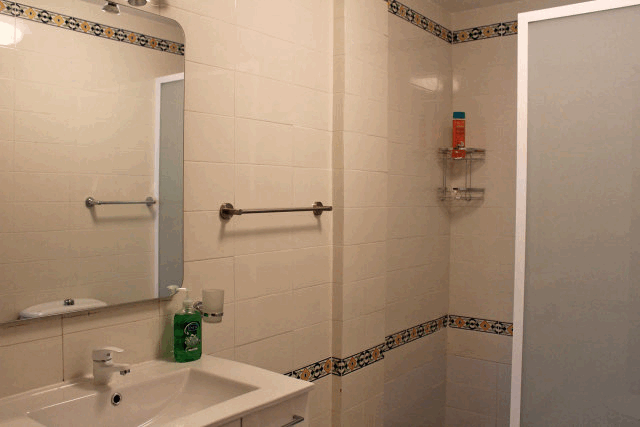 Akilar 1522138368SXEZUQ ref 1730 mobile 9 En suite shower room to bedroom Villamartin Plaza