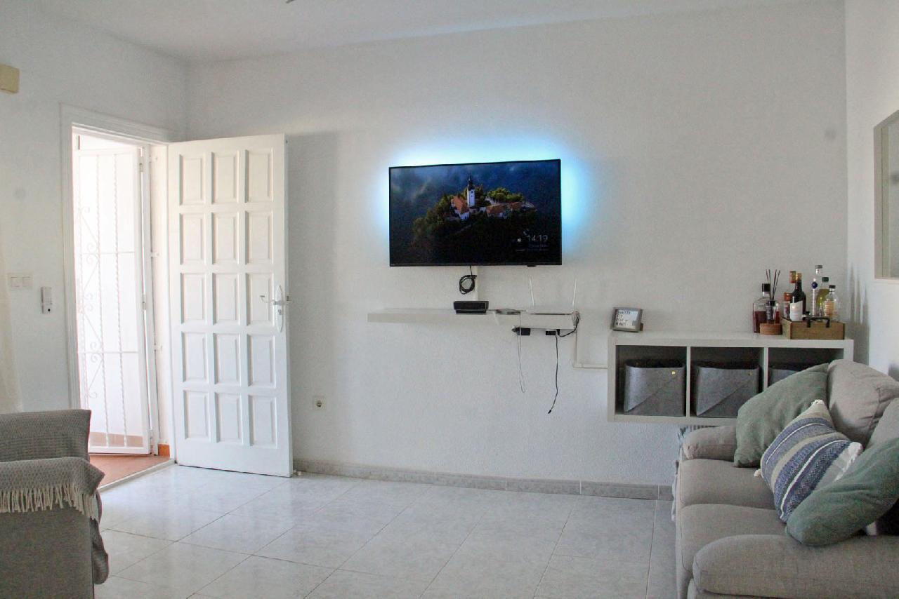 Akilar 1705917946GNTRMK ref 1817 mobile 5 Spacious living room with Tv and free wifi Villamartin