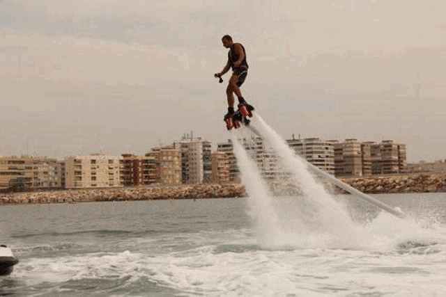 Akilar 1522066034GTBJWM ref 1706 mobile 20 Flyboarding in Torrevieja Villamartin