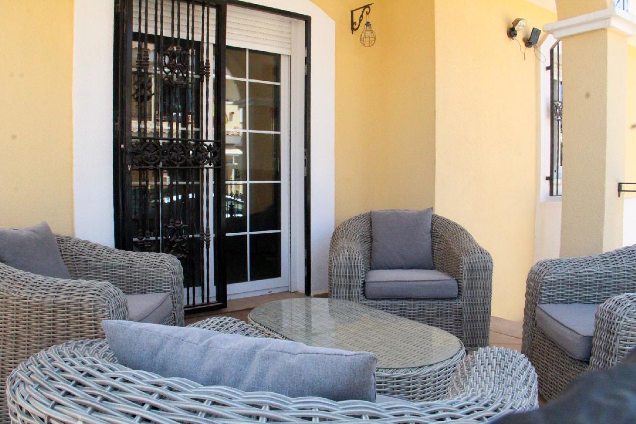 Akilar 1716498377IRWABO ref 1822 mobile 2 Curl up in lush chairs on the terrace Playa Flamenca