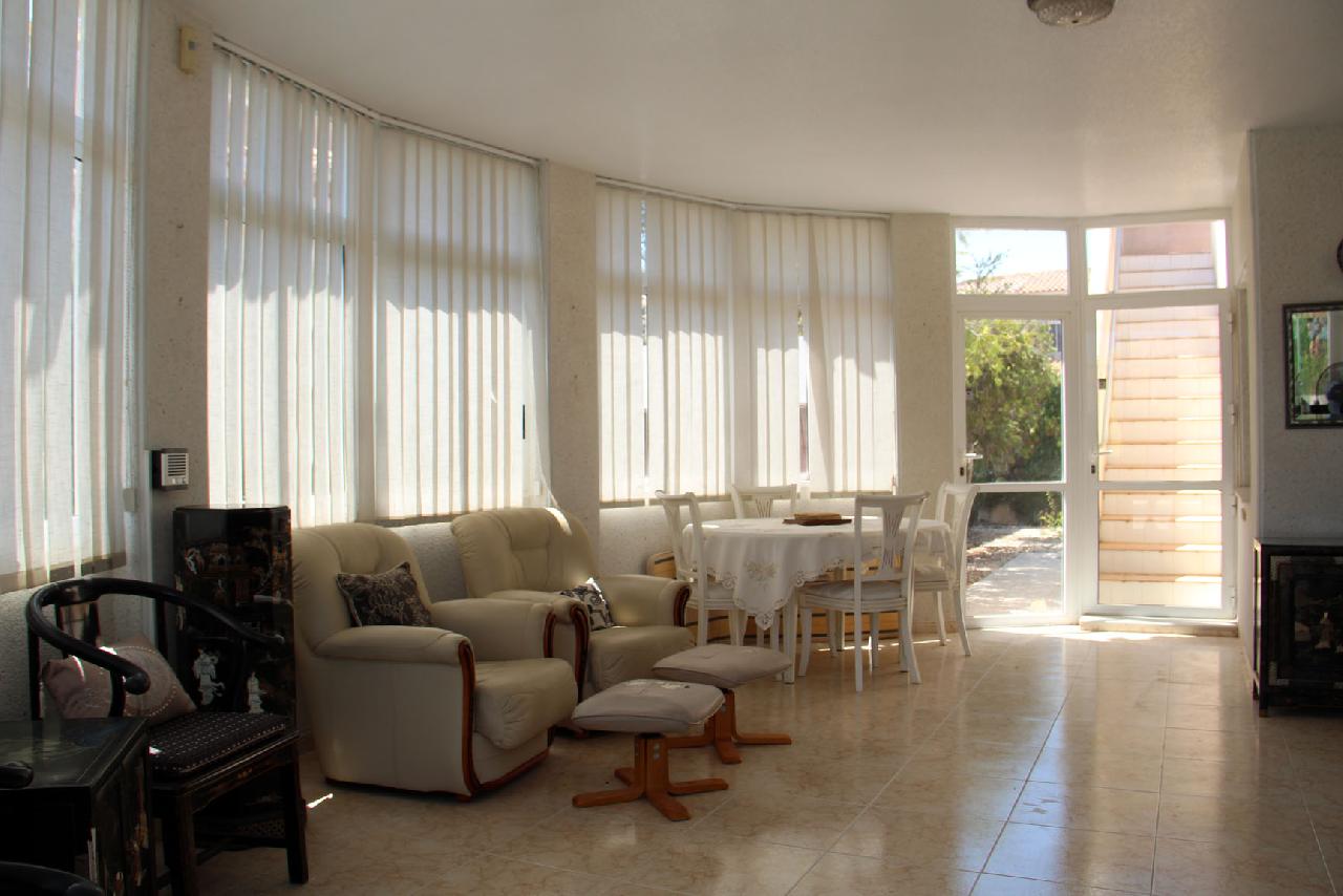 Akilar 1699273013NSVEWA ref 1812 mobile 6 Spacious dining are for the villa Playa Flamenca