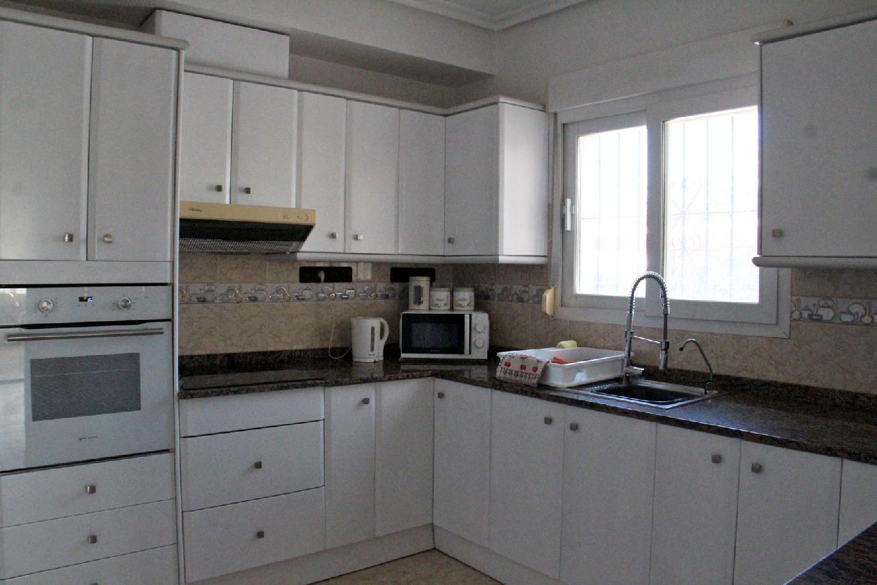 Akilar 1699273013NSVEWA ref 1812 mobile 7 Large fully fitted kitchen for the villa Playa Flamenca