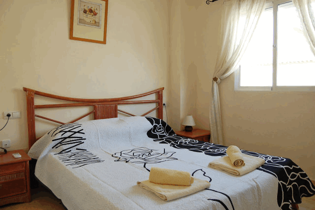 Akilar 1521881460TQWANP ref 1712 mobile 12 Master King Size Bedroom Playa Flamenca