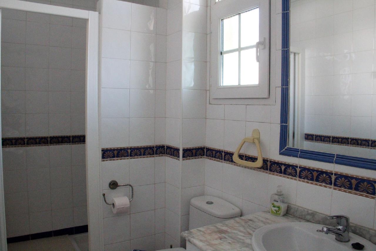 Akilar 1653232181RZYFGA ref 1782 mobile 14 Ensuite shower Las Violetas