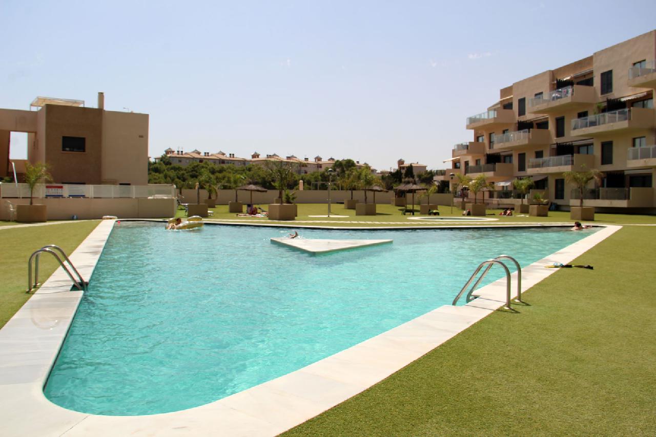 Akilar 1632172264OFCWJT ref 1771 mobile 14 Communal pool for the complex La Zenia