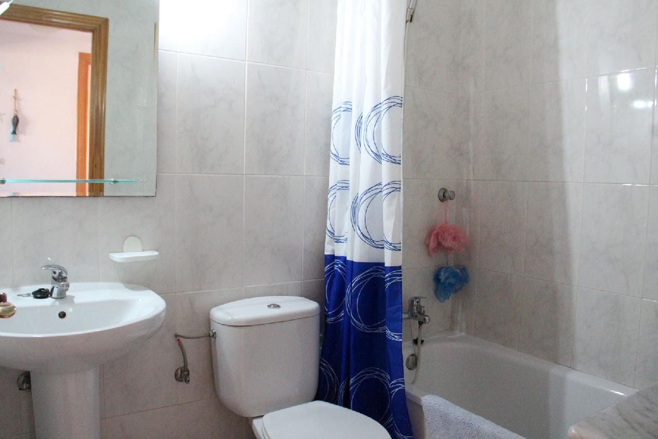 Akilar 1643144287ZNKHCL ref 1775 mobile 10 Fully fitted family bathroom Villamartin