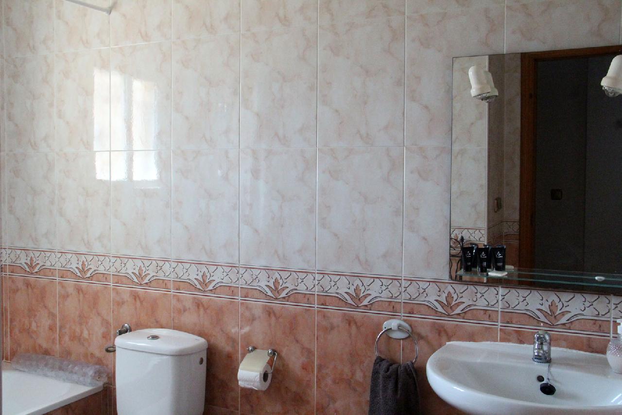 Akilar 1684414251OJDIMW ref 1796 mobile 12 Full family bathroom Pinada Golf