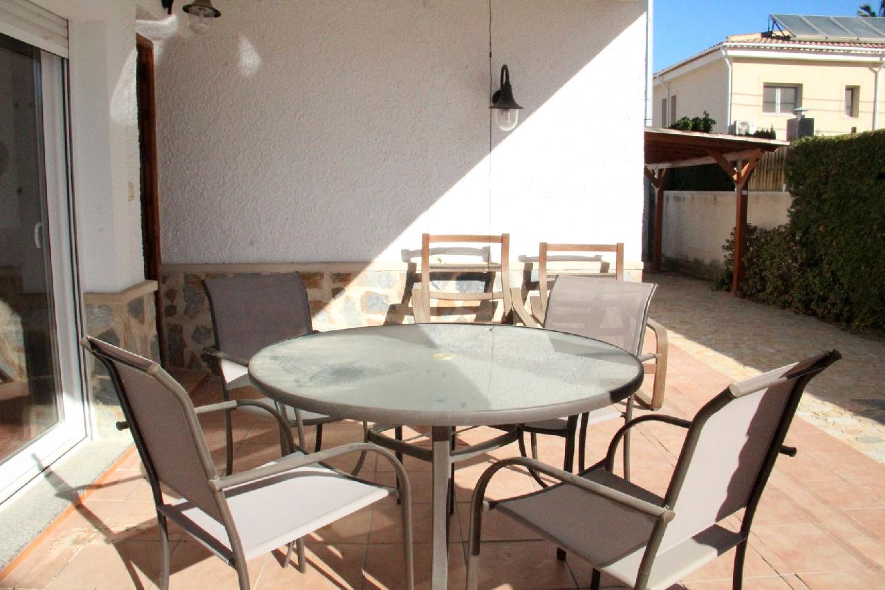 Akilar 1707150106WVPZLH ref 1818 mobile 15 Front terrace Cabo Roig