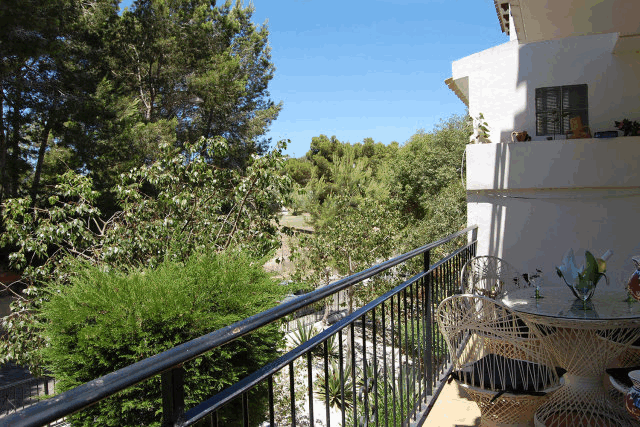 Akilar 1522053637PQRSGT ref 1708 mobile 7 Balcony views to Villamartin Golf Course Villamartin Plaza