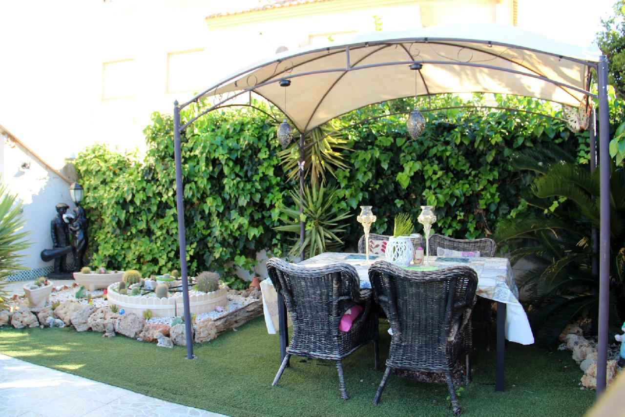 Akilar 1638660574RKMPJV ref 1773 mobile 13 Outdoor dining area Villamartin